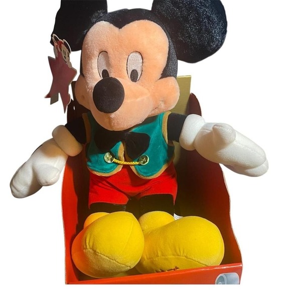 NIB Disney Store Winter Mickey 1999 Plush A Season to Remember Limited Edition - Picture 1 of 5